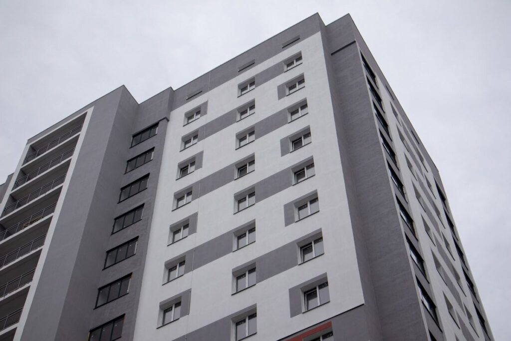 На 40% меньше стали покупать казахстанцы жилье - Bizmedia.kz Жильё.