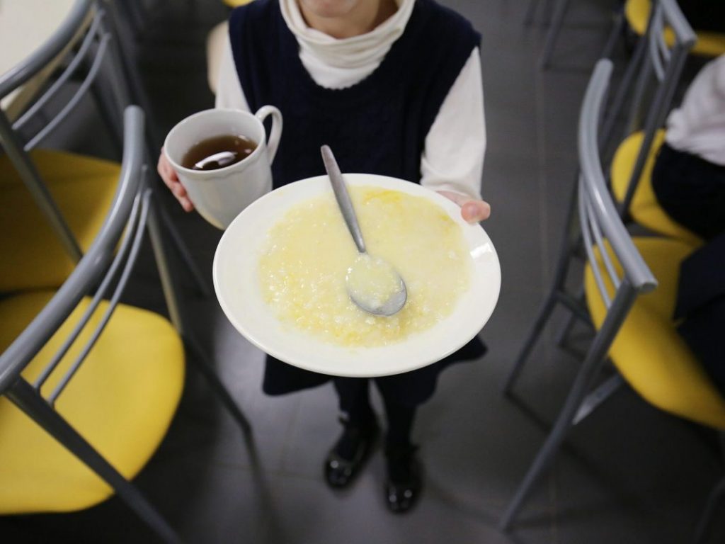 Какие проблемы есть в школьных столовых в Казахстане - Bizmedia.kz Школьная столовая.