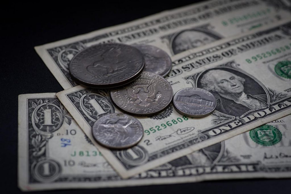 Рост тенге остановился из-за покупок Нацбанком долларов - Bizmedia.kz Доллар.