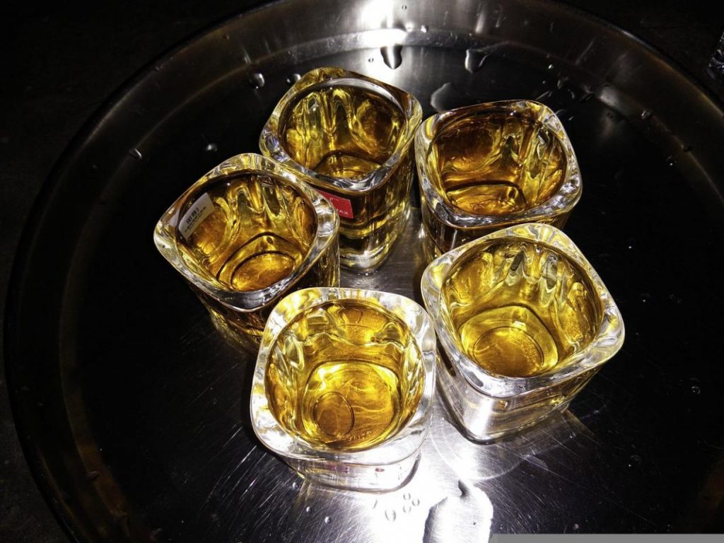 С акцизов на алкоголь Казахстан заработал 40 миллиардов тенге - Bizmedia.kz Алкоголь.