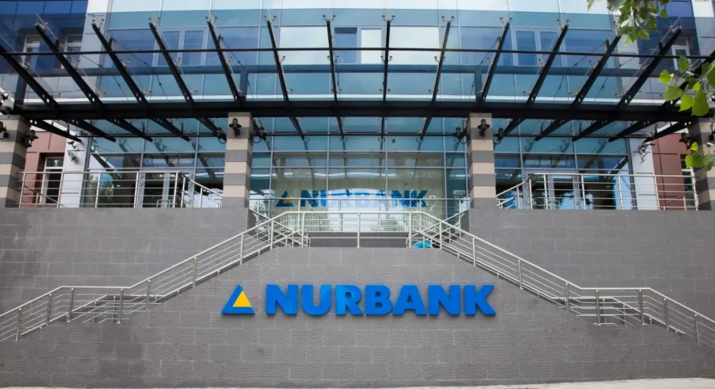 Правление Нурбанка получает 2,3 млн тенге в месяц